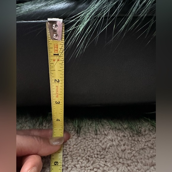 NWT Barya Fox fur shoulder bag in green and black - Picture 9 of 10